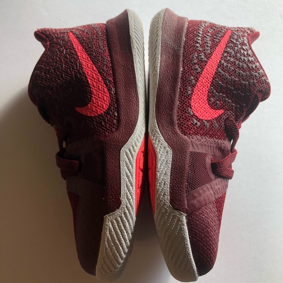 Nike shoes Size: 6C - Picture 3 of 11